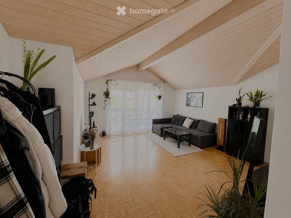 Charmante Dachwohnung an ruhiger Lage 2