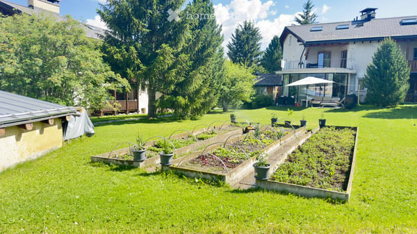 Seltenes Reiheneckhaus mit grossem Garten und Zweitwohnungsstatus in La Punt 2