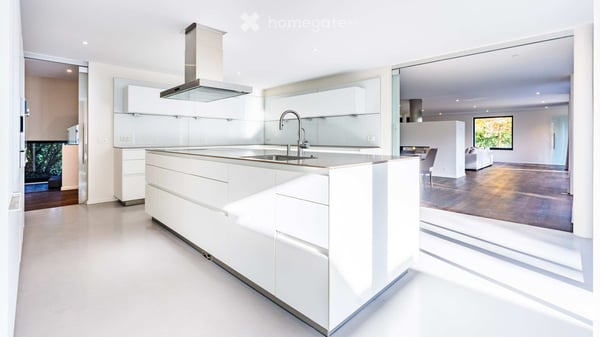 Spacieuse villa de 10 pièces à louer à Hermance 4