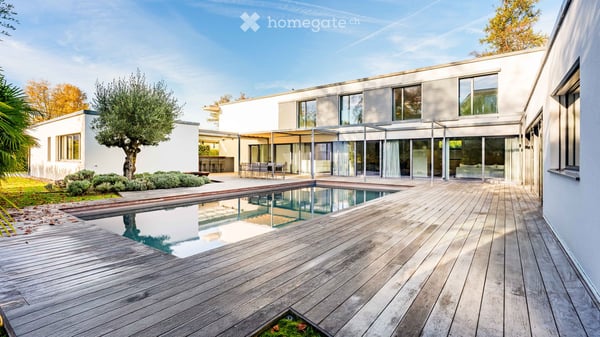 Spacieuse villa de 10 pièces à louer à Hermance 3