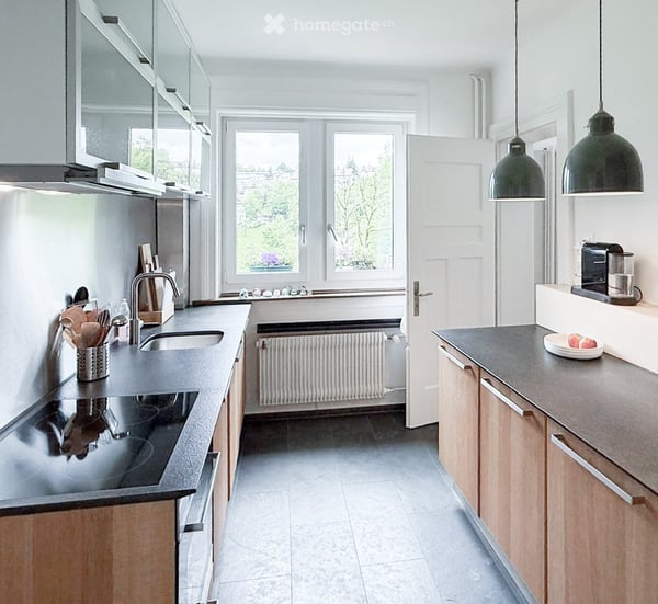 Charmante 5.5-Zimmer-Wohnung mit Balkon und Weitblick im Grünen 6