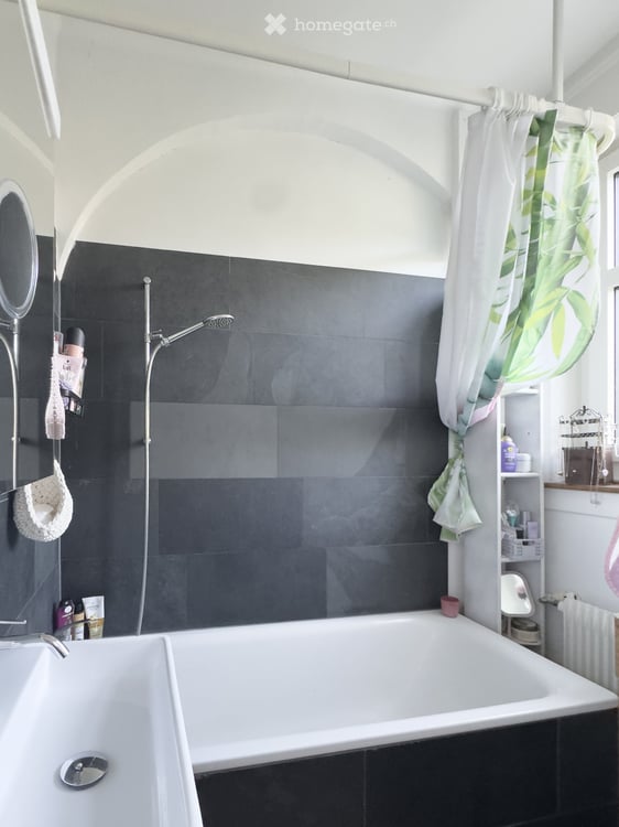 Charmante 4 Zimmer-Wohnung mit Balkon und Weitblick im Grünen 9