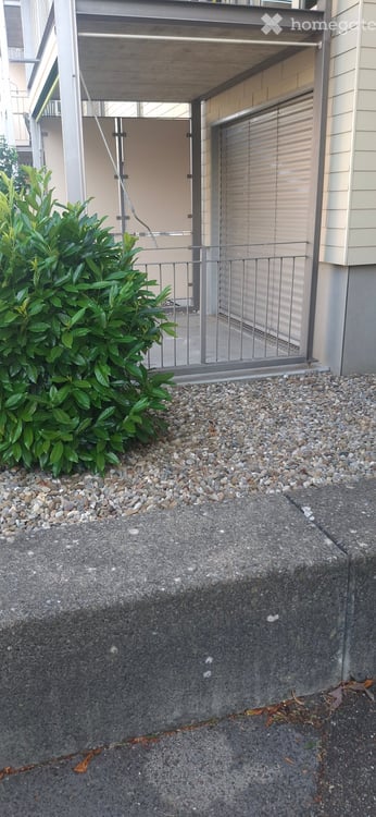 Bel appartement de 4 pièces au rez-de-chaussée avec terrasse couverte 14