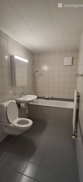 Bel appartement de 4 pièces au rez-de-chaussée avec terrasse couverte 10