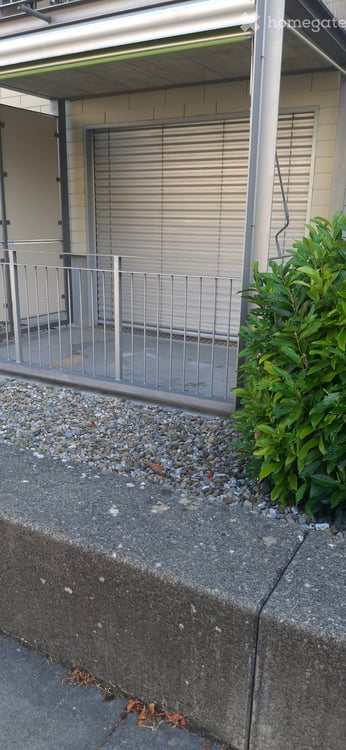 Bel appartement de 4 pièces au rez-de-chaussée avec terrasse couverte 15