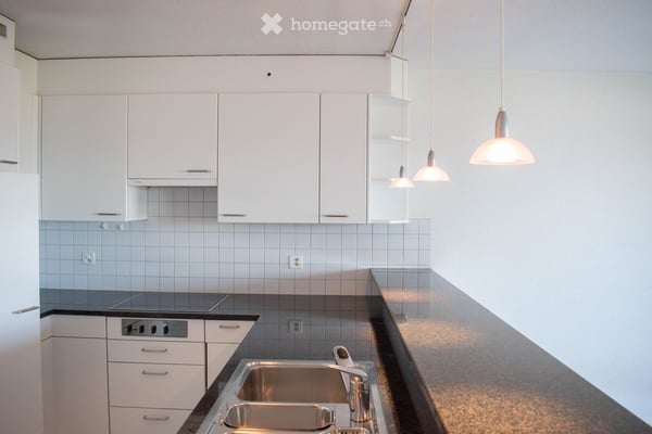 Charmante 4.5-Zimmer-Wohnung mit Berg- und Seesicht in Herrliberg 7