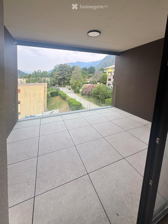 Elegante appartamento ultimo piano 1.5 locali con terrazza Lumino (TI) 8