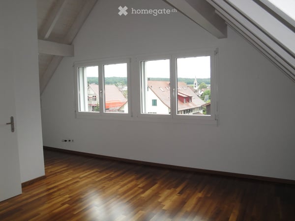 Charmanter 3.5-Zimmer-Hausteil mit separatem Eingang und zwei Aussenparkplätzen 7