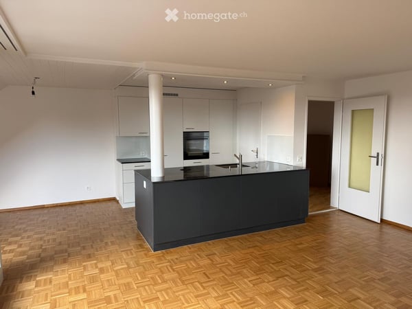 Doppelstöckige 5.5-Zimmer-Dachwohnung in Zumikon