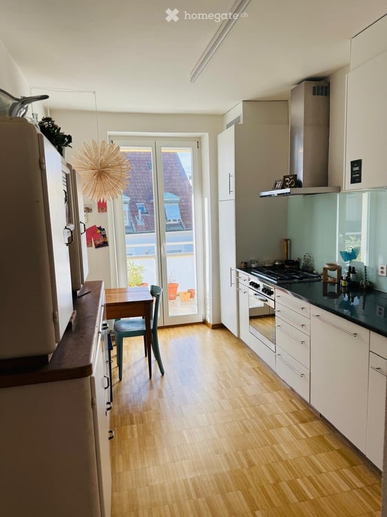 Charmante 4.5-Zimmer-Wohnung mit Balkon an der Efringerstrasse in Basel 3