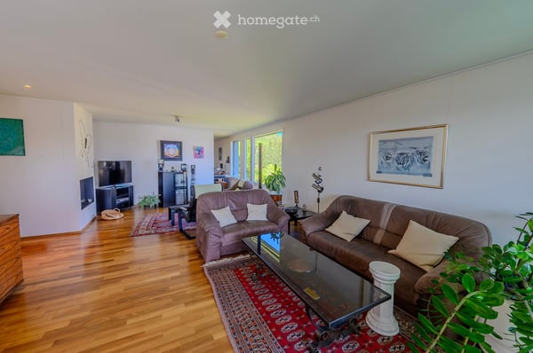 Helle 3.5-Zimmer-Wohnung mit Loggia und Cheminée im Dahlienpark in Unterengstringen 7