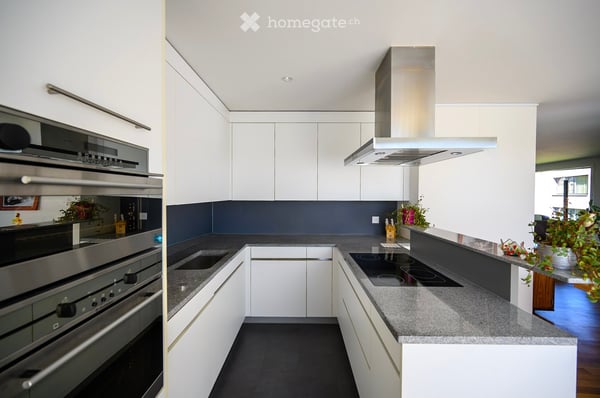 Helle 3.5-Zimmer-Wohnung mit Loggia und Cheminée im Dahlienpark in Unterengstringen 8