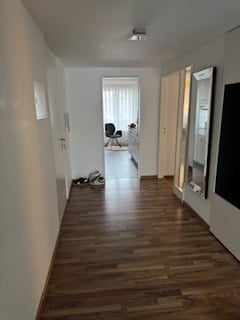 Moderne 4.5-Zimmer-Wohnung mit Balkon in Reinach BL 2