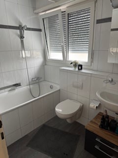 Moderne 4.5-Zimmer-Wohnung mit Balkon in Reinach BL 9