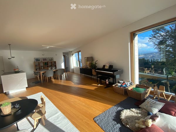 Top moderner, grosszügiger Neubau an traumhafter Lage, mit Balkon, Garten und eigenem Eingang. 12