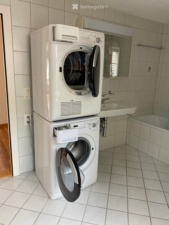 4.5 Zimmer Wohnung im Altbau mit Charm, Terrasse und Halbstöcken. 16