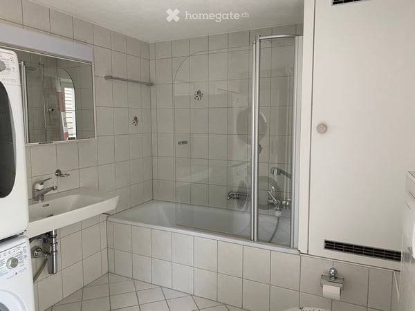 4.5 Zimmer Wohnung im Altbau mit Charm, Terrasse und Halbstöcken. 14