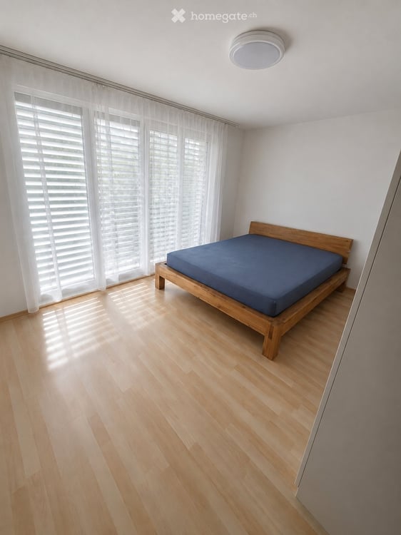 Helle 3.5-Zimmer-Wohnung mit Balkon in Safenwil 2