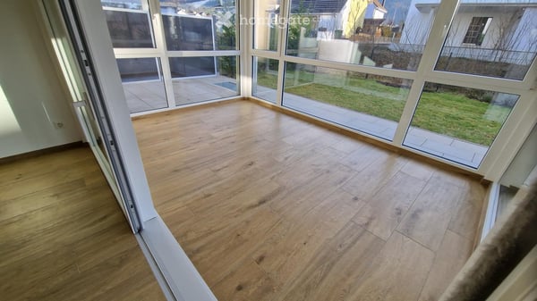Moderne Wohnung mit eingezäuntem grossen Garten (Hund erlaubt) 5