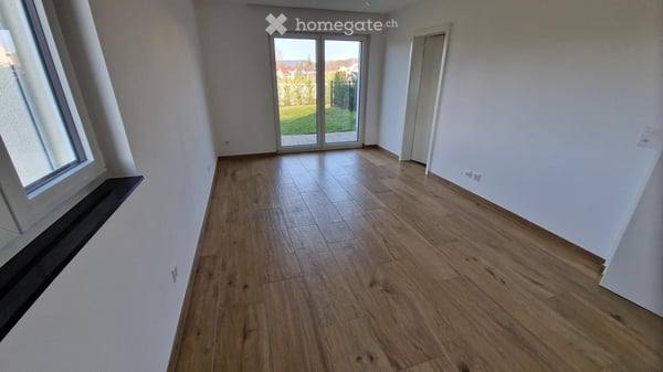 Moderne Wohnung mit eingezäuntem grossen Garten (Hund erlaubt) 9