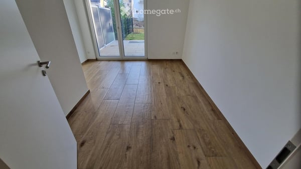 Moderne Wohnung mit eingezäuntem grossen Garten (Hund erlaubt) 10
