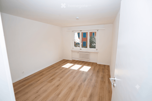 Helle 3.5-Zimmer-Wohnung mit Balkon in Zürich-Altstetten – ab sofort verfügbar! 4