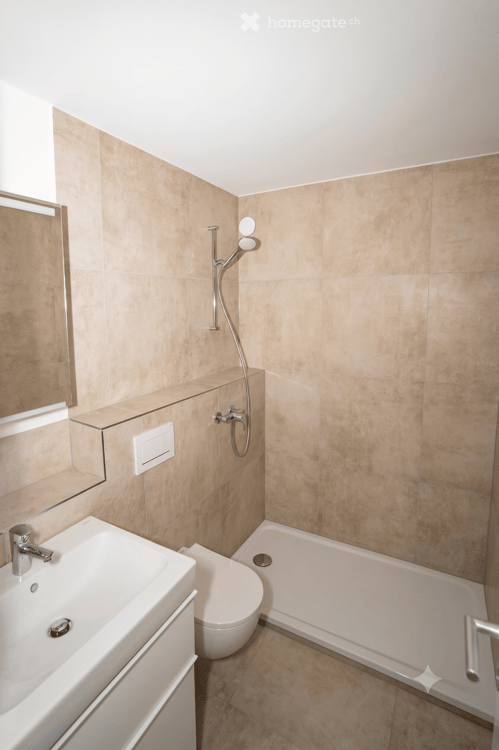 Helle 3.5-Zimmer-Wohnung mit Balkon in Zürich-Altstetten – ab sofort verfügbar! 5
