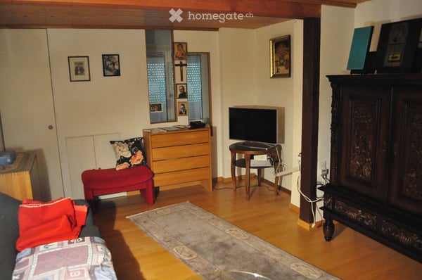 Charmantes 2.5-Zimmer-Einfamilienhaus in Netstal GL 15