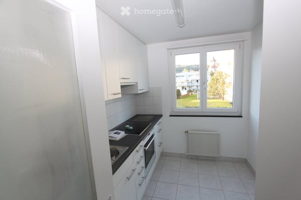 Helle 3-Zimmer-Wohnung mit Balkon in Niedergösgen 2