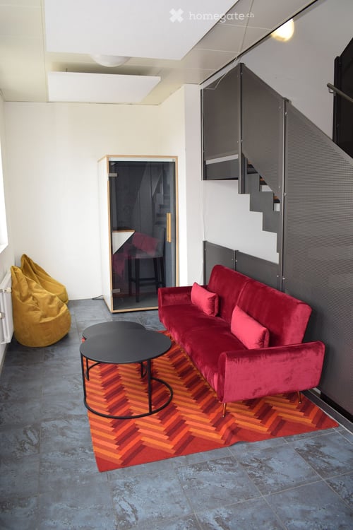 Bright 2-Room Office Space for Rent in Zürich Oerlikon – Ohmstrasse 11 5