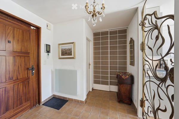 Maison contiguë à St-Sulpice VD 16