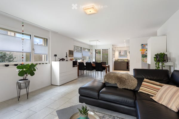 Moderne 3.5-Zimmer-Gartenwohnung in Seuzach – Erdgeschoss mit zwei Sitzplätzen 10