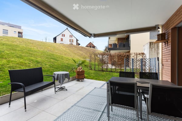 Moderne 3.5-Zimmer-Gartenwohnung in Seuzach – Erdgeschoss mit zwei Sitzplätzen 13