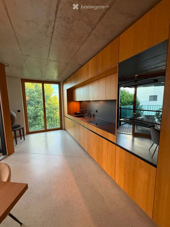 Moderne 5.5-Zimmer-Wohnung mit Balkon und schöner Aussicht 4