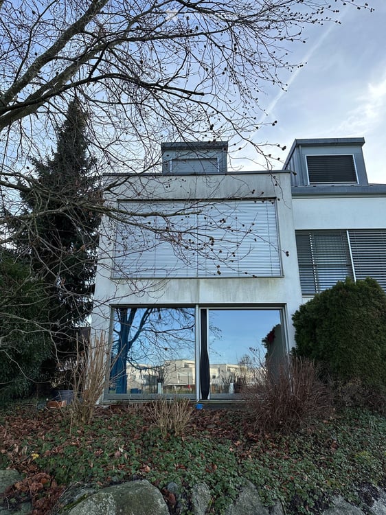 Doppeleinfamilienhaus in Rotkreuz zu vermieten frühstens ab. 1. September 2026 2