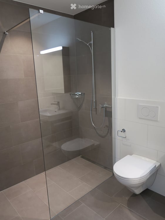 Moderne 3.5-Zimmer-Wohnung mit Balkon an zentraler Lage 7