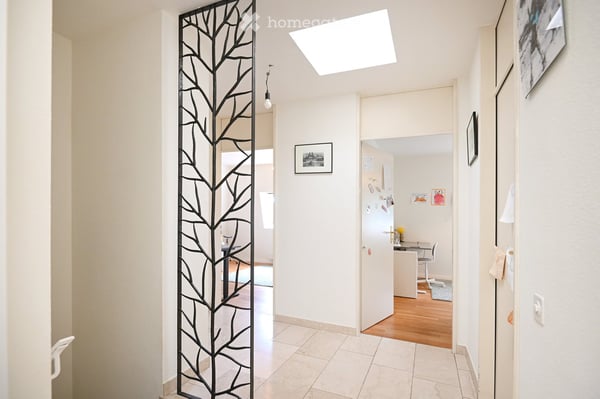 Attraktive 6-Zimmer-Dachwohnung-Maisonettewohnung mit Balkon im Gellert 14