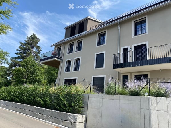 Exklusiver Attika-Komfort mit traumhafter Weitsicht über den Zürichsee 3