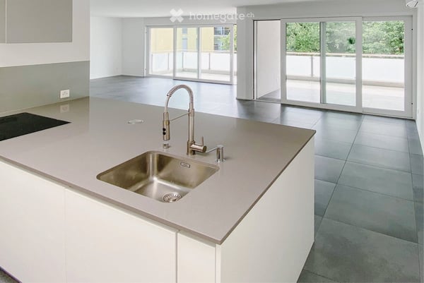 Arbedo, appartamento moderno con grande balcone 3