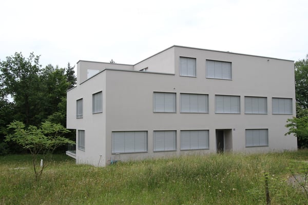 Moderne 3.5-Zimmer-Wohnung mit Dachterrasse in Parkanlage (Winterthur) 1