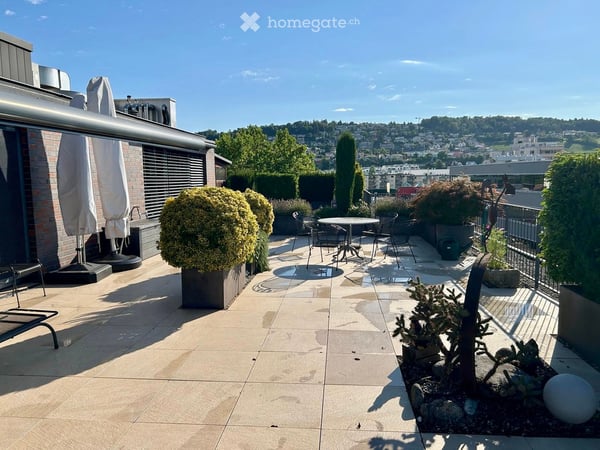 Exklusive, grosseAttikawohnung mit riesiger, bepflanzte Terrassein Bremgarten AG 13