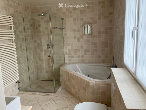 Magnifique villa individuelle de 7 pièces avec piscine 14