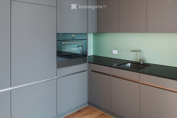 Top 3.5-Zimmer-Wohnung mit Balkon, ZH-Altstetten 11
