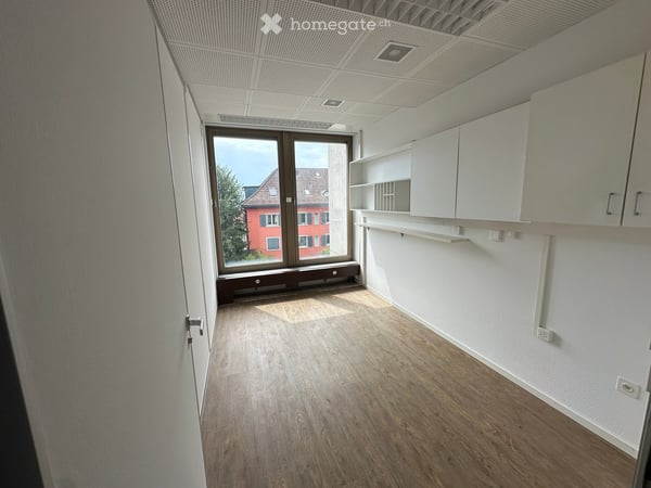 3 Büroräume im Kreis 6 Oberstrass zu vermieten 6