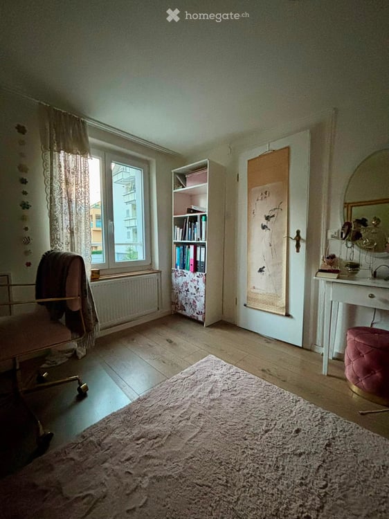 Charmante 3.5-Zimmer-Wohnung an ruhiger und zentraler Lage in Zürich-Höngg 13