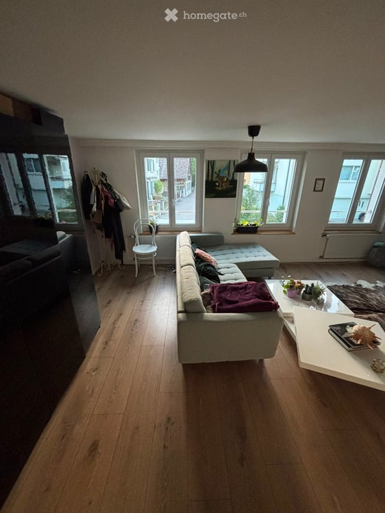 Charmante 3.5-Zimmer-Wohnung an ruhiger und zentraler Lage in Zürich-Höngg 6