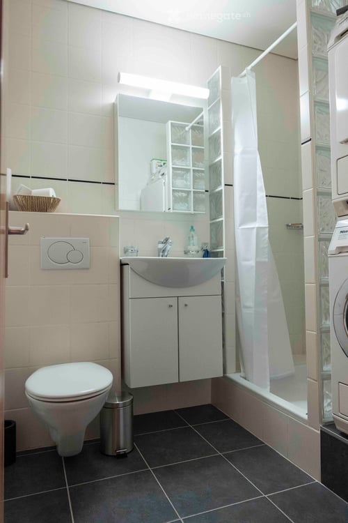 Magnifique Studio meublé en Vieille-Ville de Genève 3