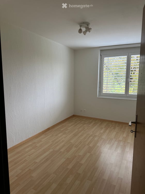 Attraktive 4.5-Zimmer-Eigentumswohnung in Wettingen inklusive Tiefgaragenplatz. 12