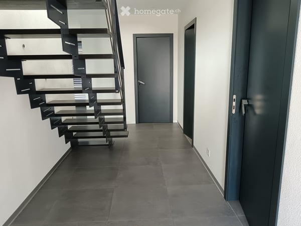 Maison individuelle de 5.5 pièces à louer à Alle (2942) 2