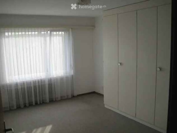 Helle 3.5-Zimmer-Wohnung mit Balkon und schöner Aussicht in Seuzach 4